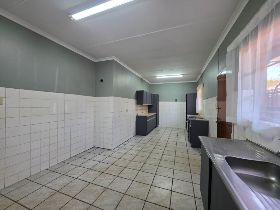 3 Bedroom Property for Sale in Roodia Free State